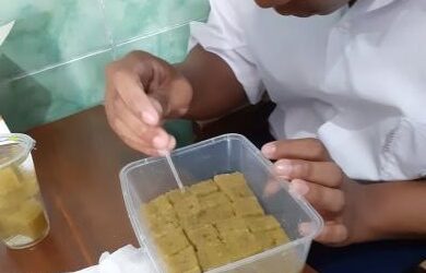 Mahasiswa Departemen PLB FIP UM Gelar Kegiatan Hidroponik di Sekolah Luar Biasa BC Kepanjen